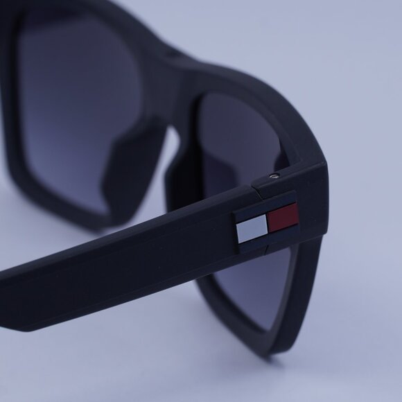 Tommy Hilfiger TH1975/S 0FRE 9O Sunglasses Grey Square Frame, Grey Lenses - Picture 11 of 12